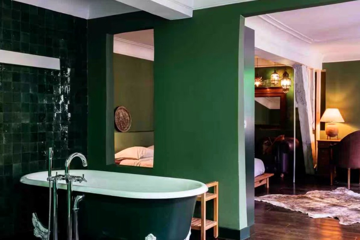 Oxford Suite